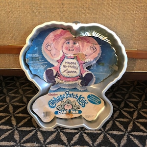 Vintage 80's Wilton Cabbage Patch Kids Cake Pan - 80s Cabbage Patch Party - 80's Birthday Party - 80's Cake Pan - Girl's Birthday Party