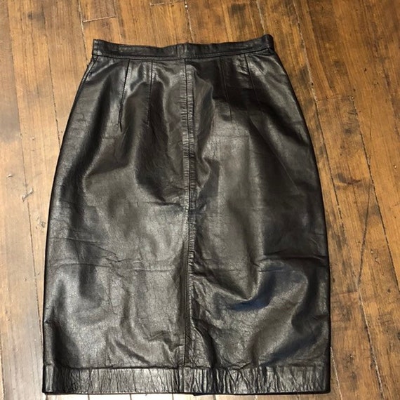 Vintage 80's Black Leather Skirt - Waist 26 - Pet… - image 2