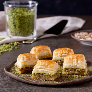 Vegan Pistachio & Walnut Baklava – Plant-Based Turkish Dessert | Dairy-Free, Handcrafted, No Glucose Syrup