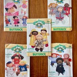 Set van 5 naaipatronen voor Cabbage Patch Kids poppenkleding van Butterick uit de jaren 80