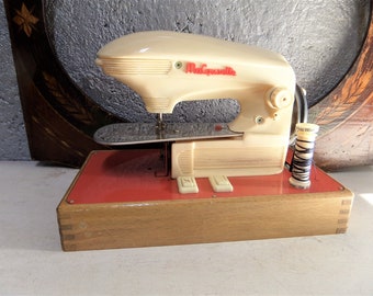 French vintage child sewing machine 1950s  toy.