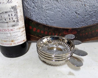 Tasse du Vin /  Wine Tasting Cup . Set of 4 . Gift Quality.