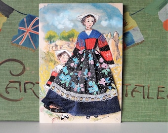 Carte postale vintage brodée en costume de dame bretonne des années 1960