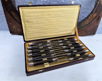 Vintage Art Deco style set of  12 knives with Stainless  Steel Blade Great Knives for Daily Use