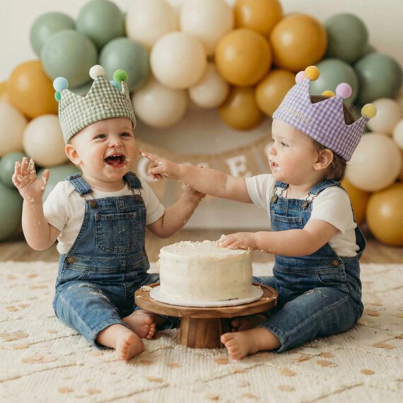Personalized Birthday Crown Custom Name Hat, Hand Embroidered First Birthday Gift for Boy Girl, Cake Smash Photo Prop, Mom’s Keepsake Gift