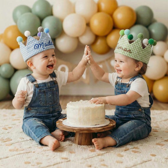Personalized Gingham Birthday Crown, Hand Embroidered Name, Baby Toddler 0-3, Cake Smash Photo Prop, Cottagecore Keepsake
