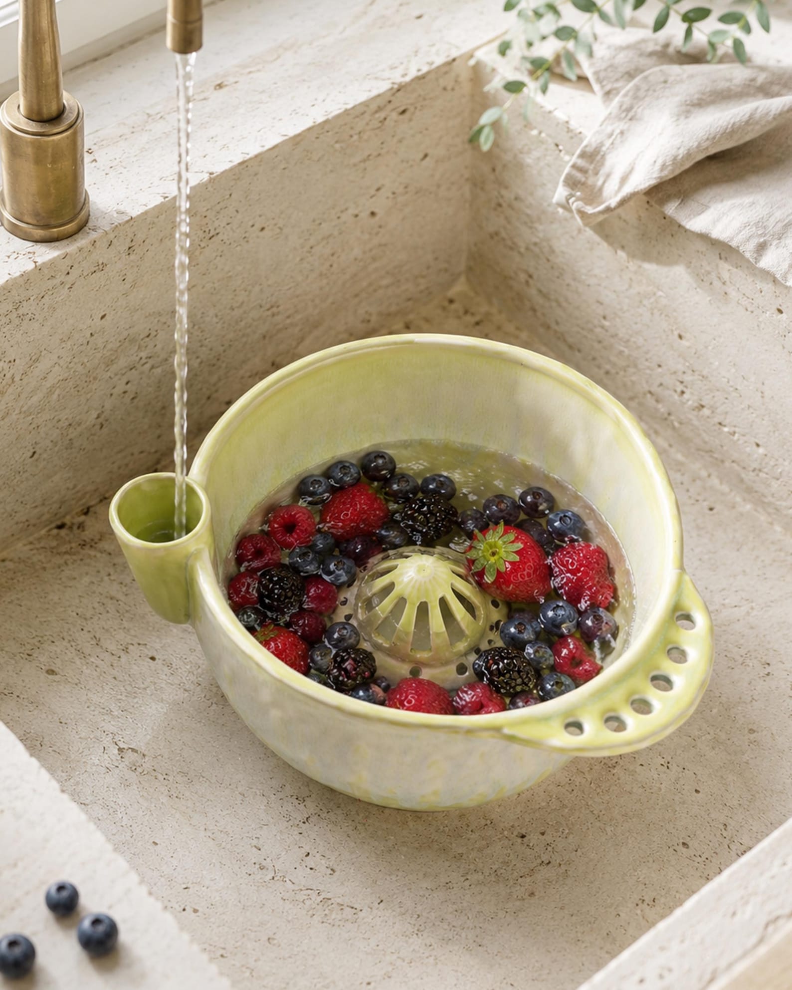 Handmade Ceramic Berry Vortex - Large, Green