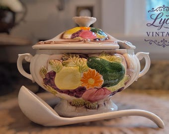Vintage Japanese Vegetable Soup Tureen with Lid & Ladle – Hand-Painted Ceramic Kitchenware