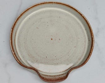 White Spoon Rest, Handmade Ceramic Spatula Holder, Dishwasher Safe