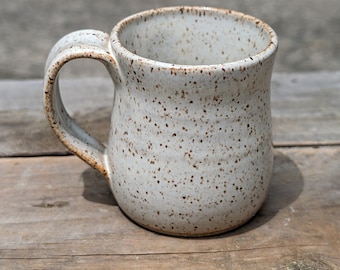 Tazza piccola in ceramica maculata bianca fatta a mano / Tazza da caffè in ceramica NC / Tazza da 4 once fatta a mano / Tazza lavabile in lavastoviglie