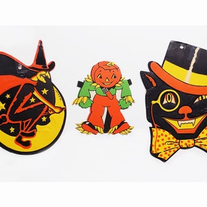 Décoration d'Halloween en carton des années 1920-50 par Luhrs / Chat dans un chapeau haut de forme / sorcière sur balai avec lune / épouvantail / citrouilles / Beistle