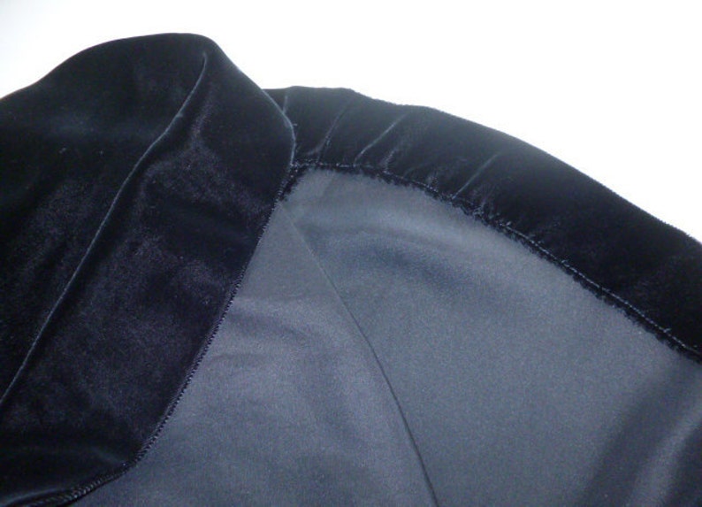 1940s-50s Velvet Black Circle Skirt and matching velvet Bolero Jacket image 3