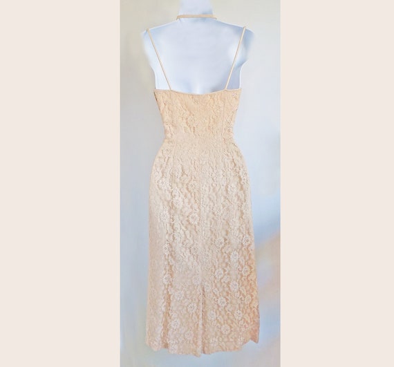 1950s Formal Peach Lace covered satin dress with … - image 3