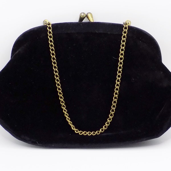 1960s Black Velvet handbag or clutch (adjustable) / no label / no exterior wear / black bow on one side / Can be used for embellishment