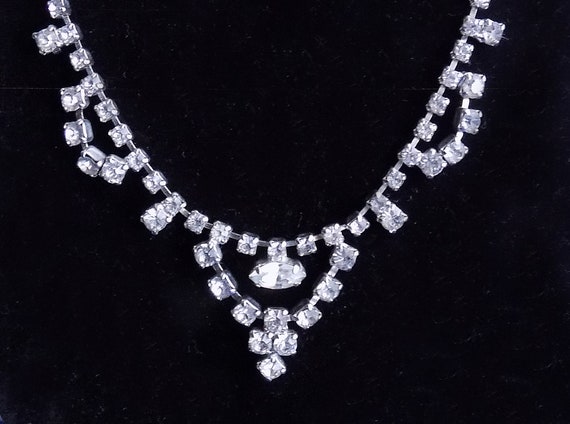 1950s Art Deco  clear rhinestone necklace / weddi… - image 1