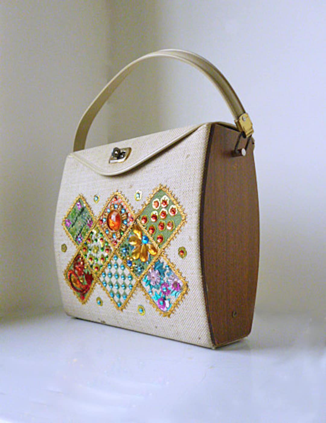 1960s Beaded Applique Purse With Wood Sides / Vintage Purse / Top