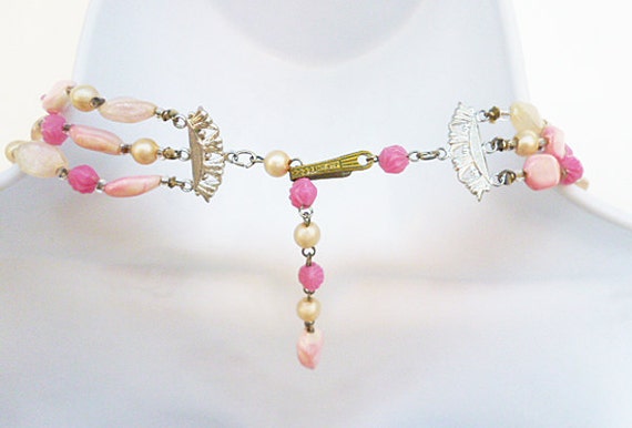 Plastic jewelry from the deals 1950 s