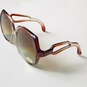 1980s BUG EYE Deadstock sunglasses with original sticker still attached / Never worn / Glass lenses / Adult size / Made in Taiwan /