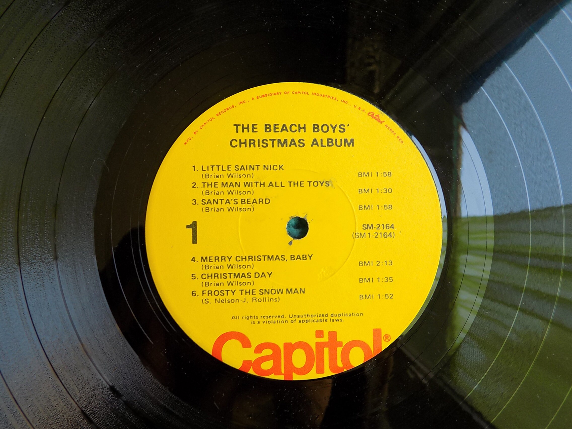 Original SM-2164 Capitol the BEACH BOYS Christmas Album, in