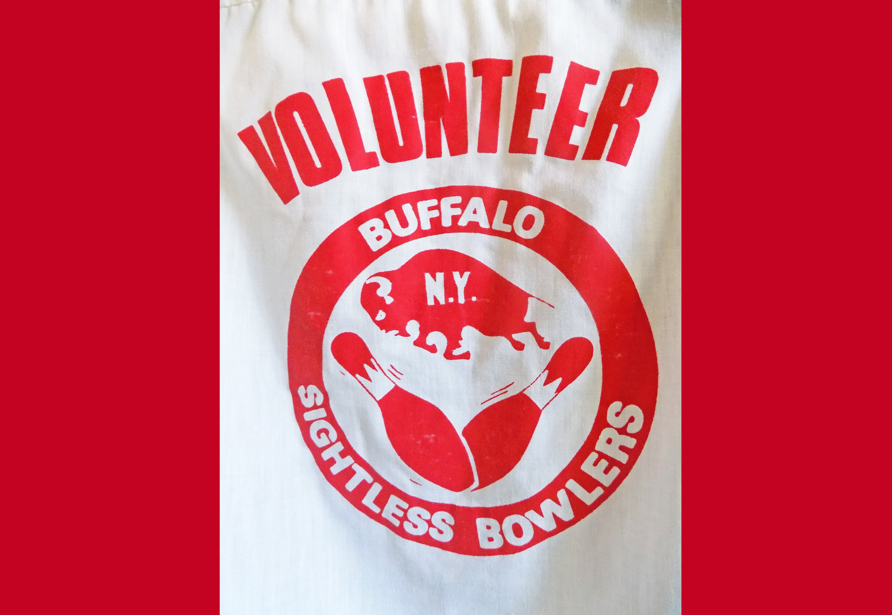 1960s-70s White and Red Hilton Bowling Shirt / Medium / 15.5