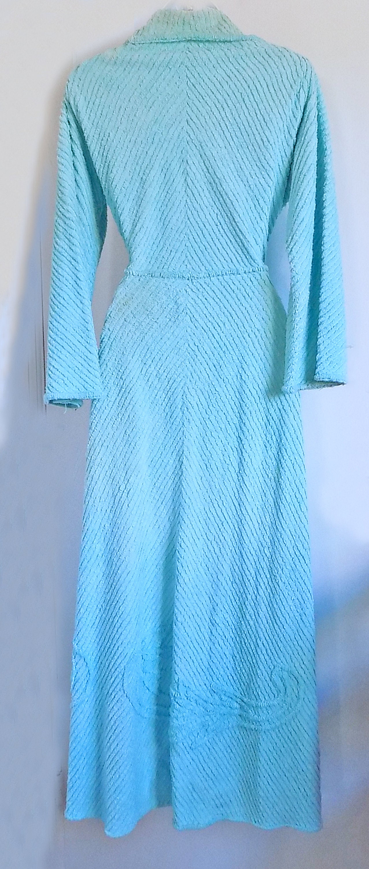 1940s bathrobe