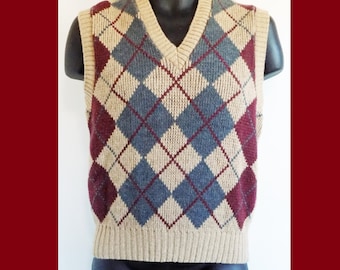 1970s rrruss Unisex Argyll woolen vest, pullover vest, grey, burgundy, tan, medium, NO FLAWS! Feels like wool.