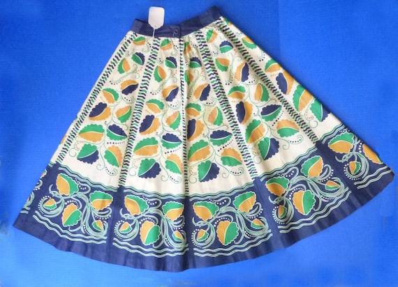 1940s Ethnic print Home Made Cotton Skirt / flora… - image 4