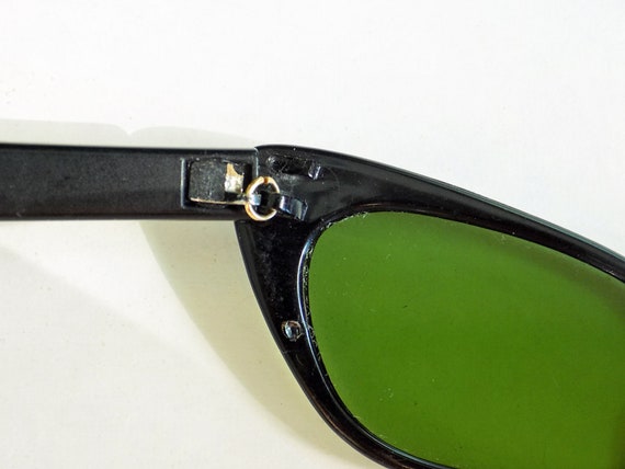 1950s-60s Cat-eye Italian sunglasses / one arm is… - image 6
