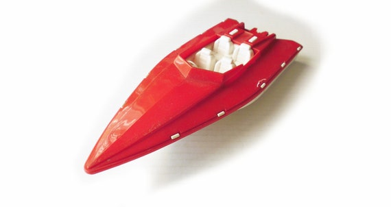 cheap plastic toy boats