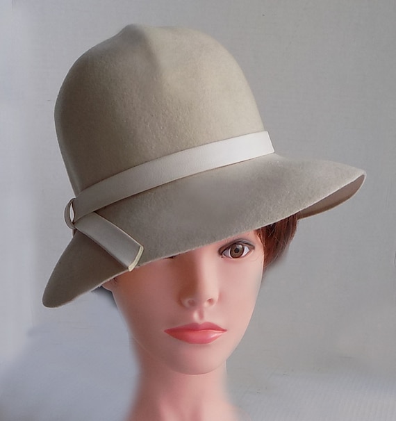 1960s Fay Dunaway Floppy hat / Womans fedora, Saf… - image 2