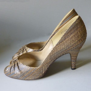 1970&#39;s SMYTH Multicolored Snakeskin Pumps / Made in Spain