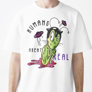 Alien Cat T-Shirt: Quirky UFO Graphic Tee for Cat Lovers