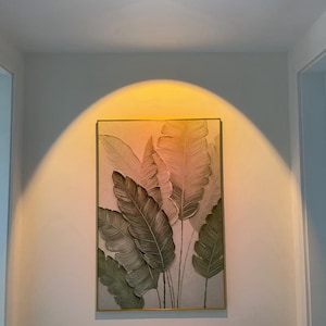 3D Textured Banana Leaf Canvas Art: Tropical Green Botanical Print