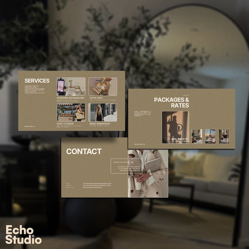 Puede incluir: Un conjunto de tres tarjetas informativas de color tostado con el texto SERVICES, PACKAGES & RATES y CONTACT. Las tarjetas muestran varias miniaturas fotogr&aacute;ficas de contenido en redes sociales, eventos y una persona con gabardina beige.