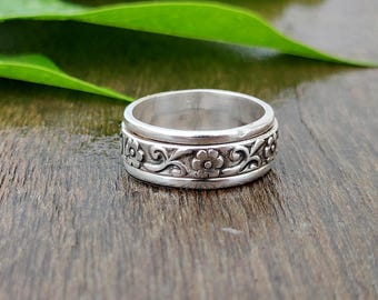 Handmade Sterling Silver Flower Spinner Ring: Boho Fidget Jewelry