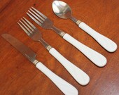 White Ivory Handle GIBSON 18 10 Vintage Silverware Stainless Flatware replacements knives fork spoon casual modern vintage BIN 58