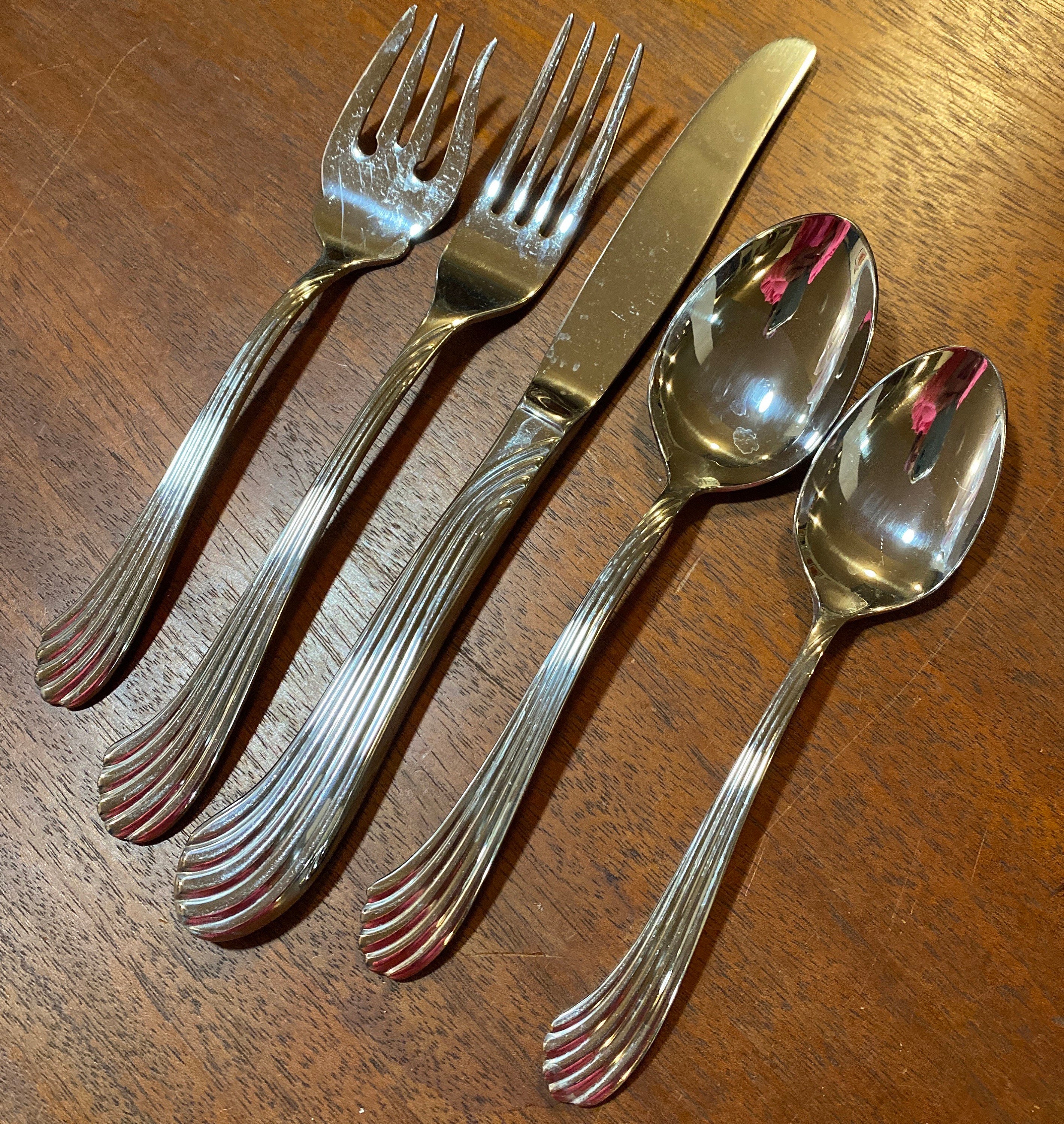 Reed & Barton SELECT ROSE QUEEN Stainless Silverware Flatware ***YOUR CHOICE***