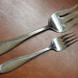ONEIDA Stainless steel Silverware Vintage | swirl tip | replacements utensils | vintage stainless Flatware | serving pieces