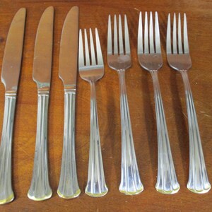 Vintage Flatware set | utensils with ridges | flared tip | Gold on tip | vintage Stainless Silverware an pattern | fan tip | chic style