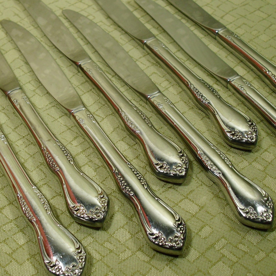 Oneida / Wm A Rogers stainless flatware in Mansfield pattern Etsy