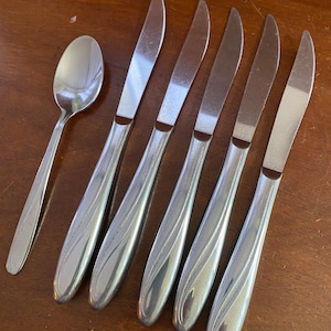 Vintage Flatware | Silverware | Imperial Seaswept serving spoon | Stainless Steel | Spoon replacement silverware