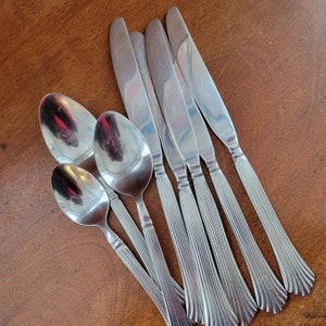 Vintage Flatware | Utensils with Ridges | Flared Tip Silverware | Stainless Silverware | Pattern Fan Tip | Replacement |