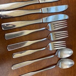 REED & BaRTON Fiddler II stainless steel silverware | vintage old flatware  | knife fork spoon glossy fiddle utensils cutlery