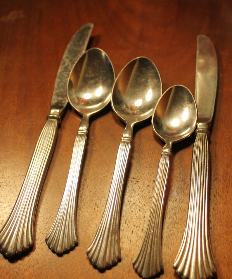 Rogers Flatware in FAN pattern Classic ridge on handle Vintage Etsy