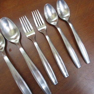 BEAM | GS Gourmet Settings | stainless silverware | vintage flatware set | knife fork spoon | stainless flatware | silverware