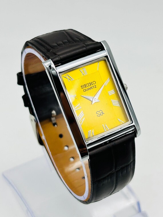 Vintage Seiko Quartz Tank Watch: Slim Rectangle Desig… - Gem