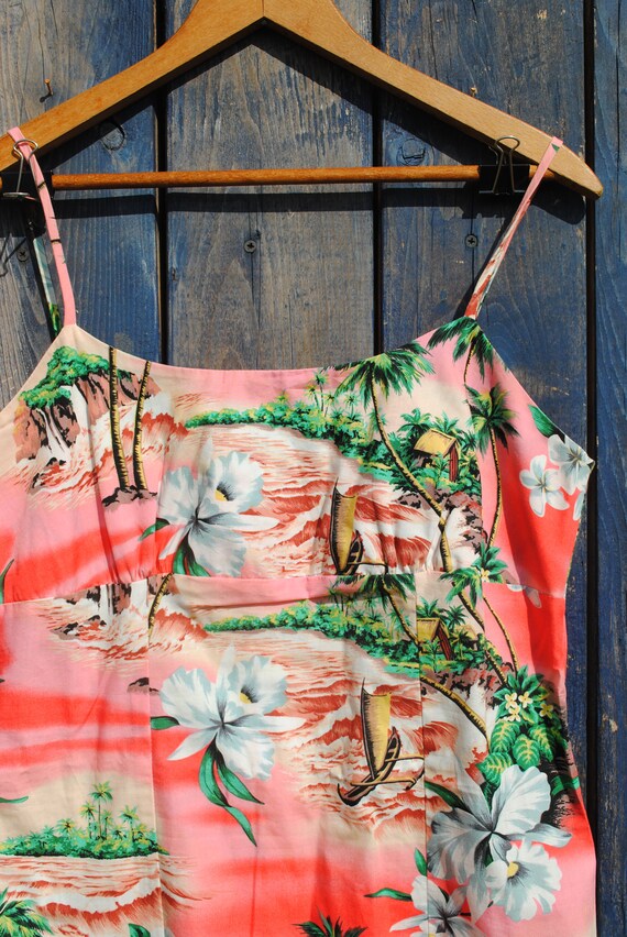 Vintage Hawaiian Tropical Print Crisp Cotton Sleev