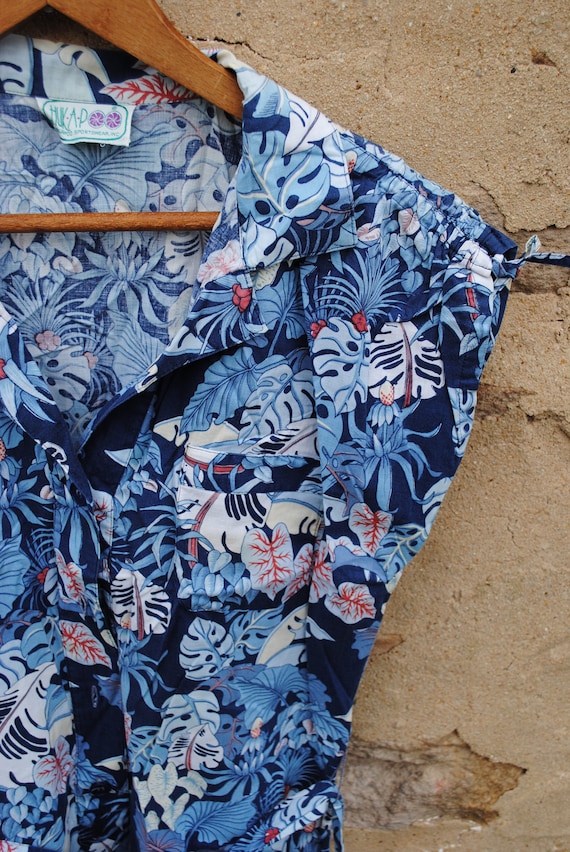 Vintage Hawaii Blue Tropical Print Crisp Cotton Sh