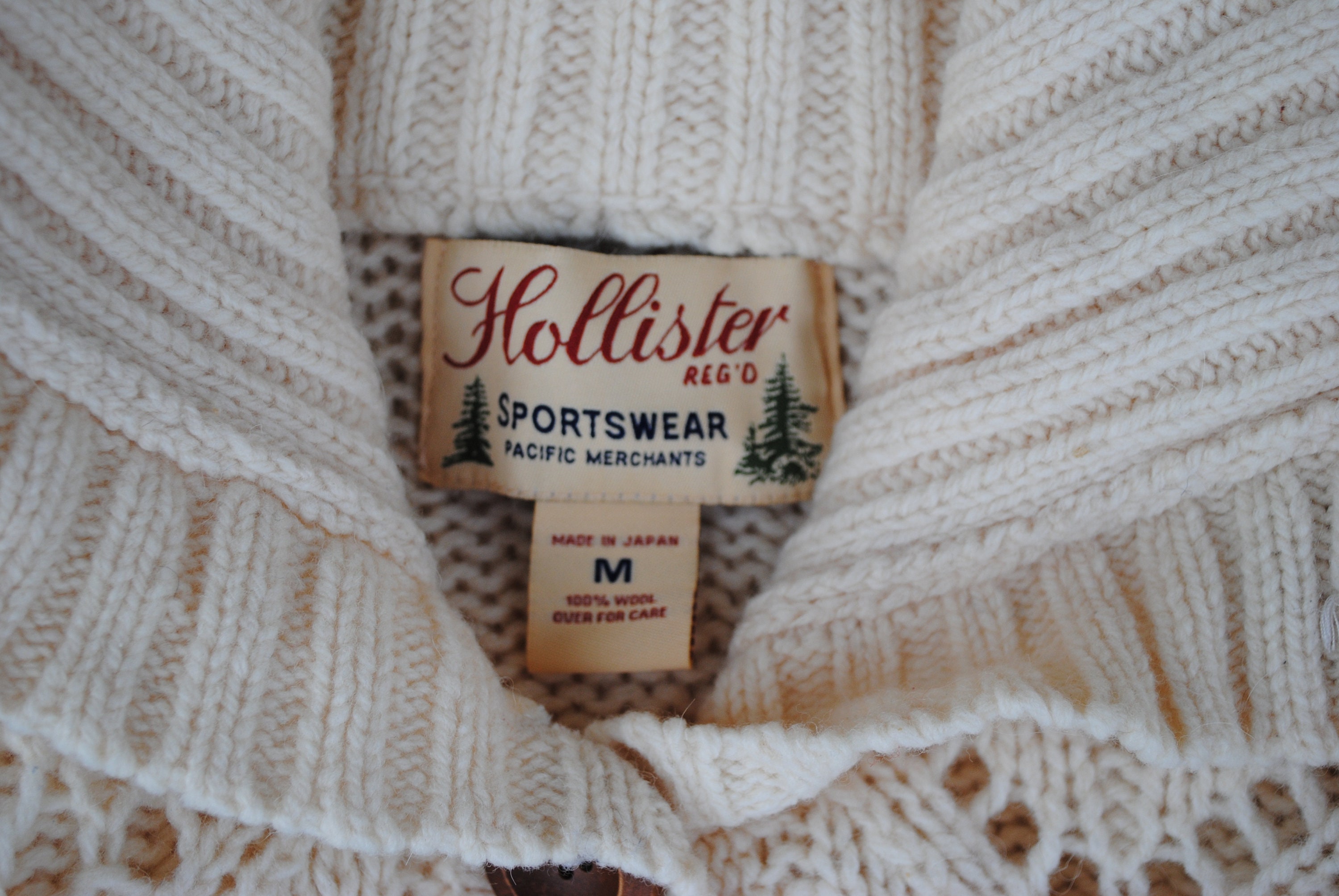 Hollister best sale wool sweater