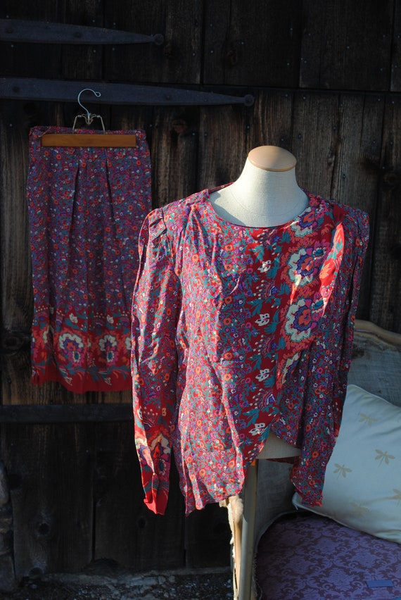 Vintage Prairie Floral Mixed Print Blouse and Skir